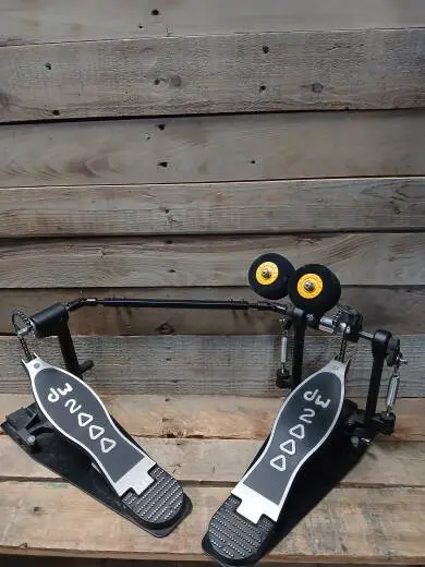 DW 2000 SERIES DOUBLE PEDAL 2