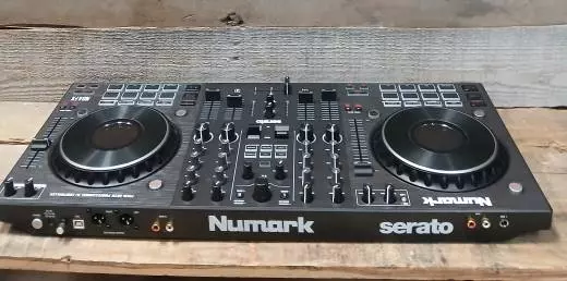 Numark - NS4FX 2