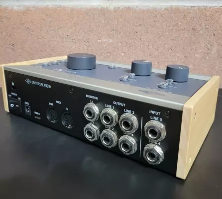 Universal Audio - UA-VOLT476 2
