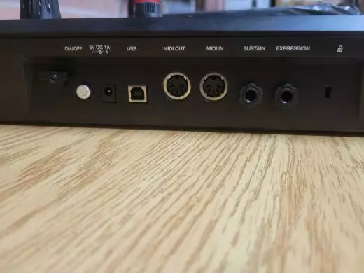 Akai - Advance 49 USB Midi Controller 2