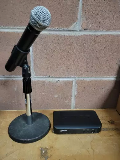 Shure - BLX24/PG58-H9 Wireless Handheld System