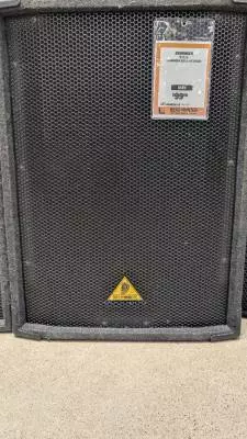 BEHRINGER EUROLIVE B1520