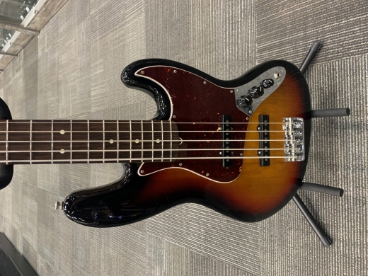 Fender - American Professional II Jazz Bass V, Rosewood Fingerboard - 3-Tone Sunburst