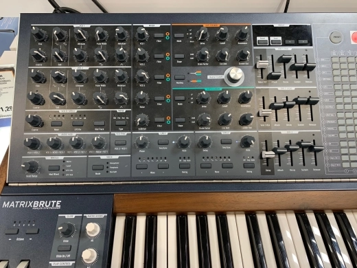 Arturia - MatrixBrute 4 Octave Analog Super-Synthesizer 3