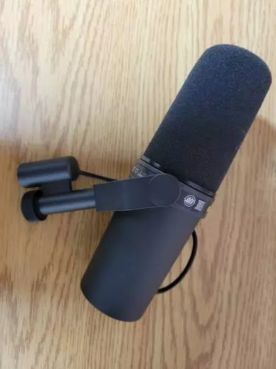 Shure - SM7B Dynamic Microphone 2