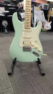 FENDER AM PERFORMER STRAT HSS MN SSFG W/ 2