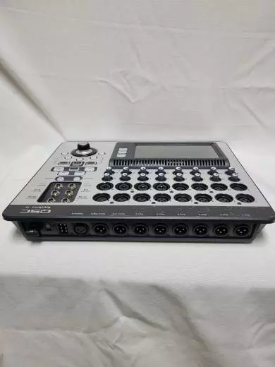 QSC - Touchmix 16 Compact Digital Mixer 2