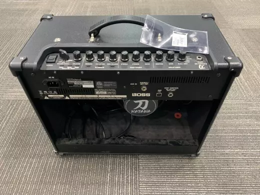 BOSS - KATANA Guitar Amplifier 50 watt 1-12'' Speaker 3