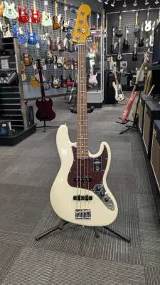 FENDER AM PRO II J BASS RW OWT W/C