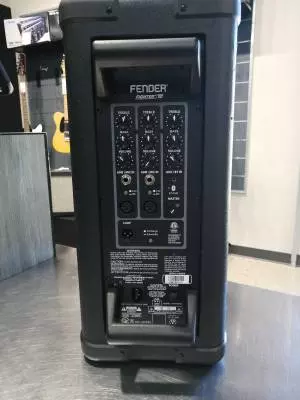 Fender - FIGHTER 10