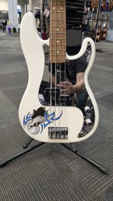 Fender Precision Bass ホワイト Fender Standard Precision Bass, Maple Fingerboard - Olympic