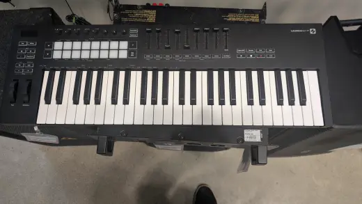 Novation - LAUNCHKEY49 MK3