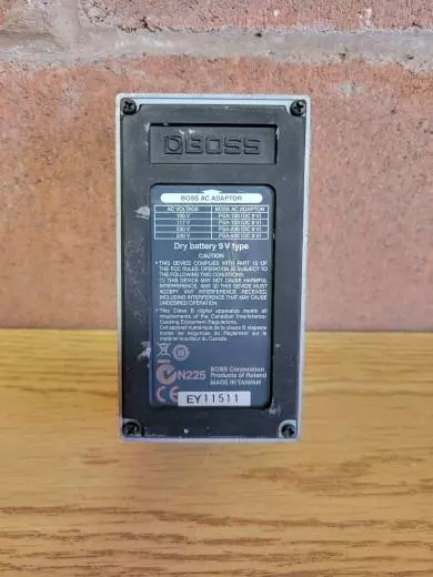 BOSS - ML-2 Metal Core Distortion Pedal 2