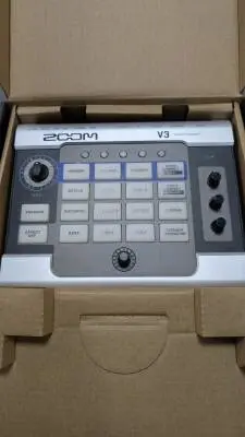 Zoom - V3 ZOOM