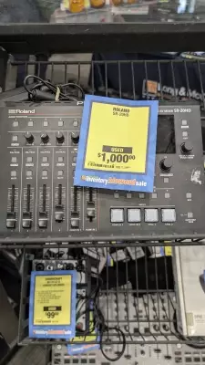 ROLAND DIRECT STREAMING AV MIXER