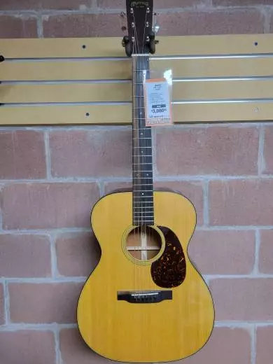 Martin Guitars - Acoustic Guitar