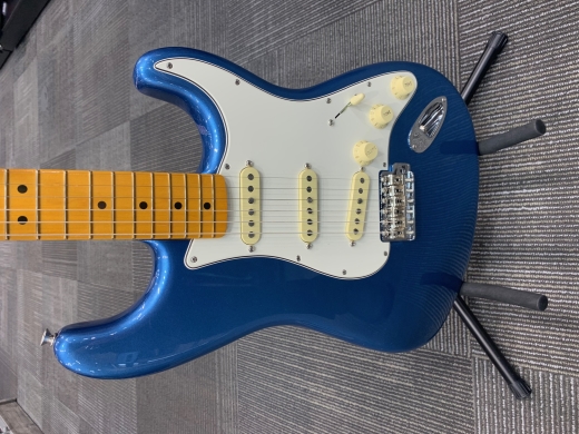 Fender - American Vintage II 1973 Stratocaster, Maple Fingerboard - Lake Placid Blue