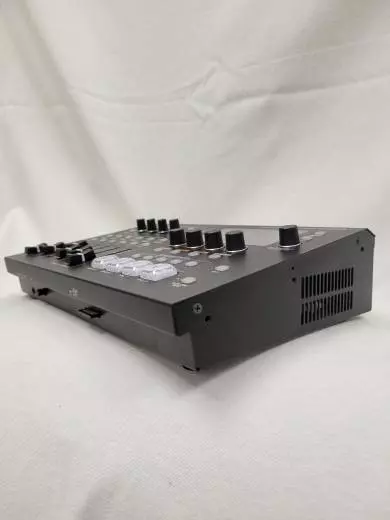 Roland - Direct Streaming AV Mixer 2