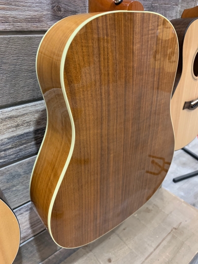 Gibson - J-45 Studio Walnut - Natural 2
