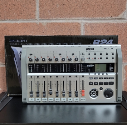 Zoom - R24 Multitrack Recorder