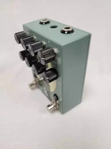 Walrus Audio - LORE Reverse Soundscape Generator 2