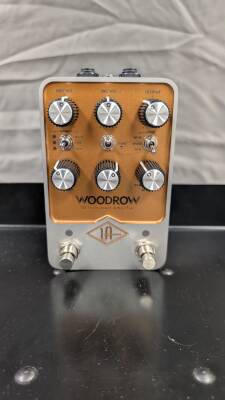 Universal Audio UAFX Woodrow '55 Instrument Amplifier Pedal