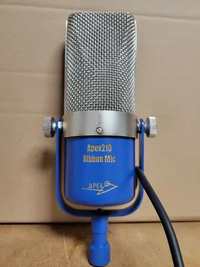 Apex - Ribbon Microphone 210B