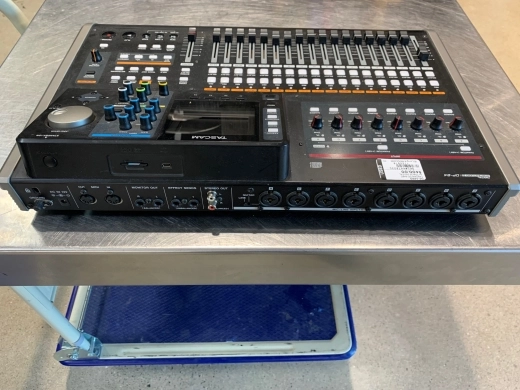 Tascam - DP-24SD 24-Track Digital Portastudio 2
