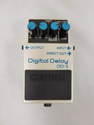 BOSS - Digital Delay Pedal