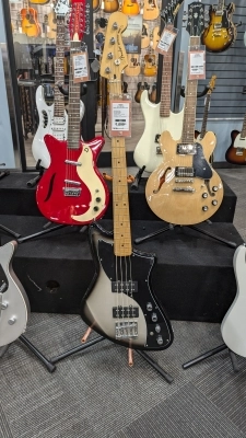 FENDER PP ACTV METEORA BASS MN SVB W/GB