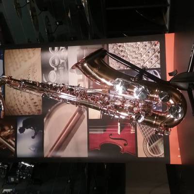 Vito Bb Tenor Sax Lacquered Brass W/ Case