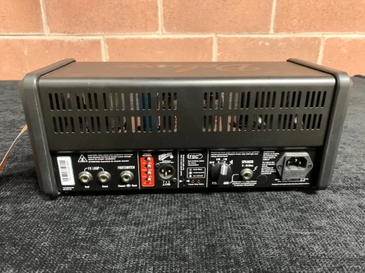 Hughes & Kettner - TubeMeister Deluxe 20 Head 3