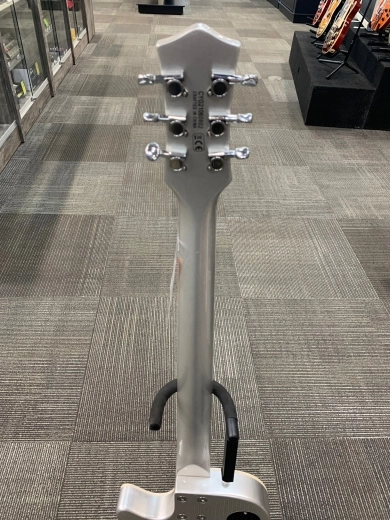 Gretsch Guitars - G5260T Electromatic Jet Baritone with Bigsby, Laurel Fingerboard - Airline Silver 2