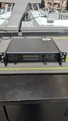 SENNHEISER STEREO MONITORING TRANSMITTER 2
