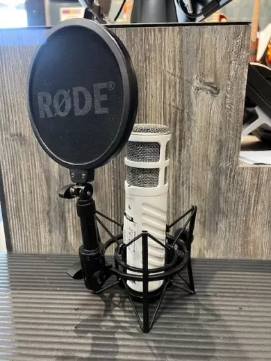 RODE Podcaster Dynamic USB Microphone