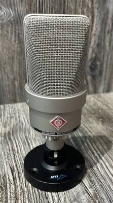 Neumann TLM103 - With Shockmount | Long & McQuade