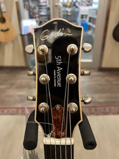 Godin 5th Ave Kingpin P90 LEFT HANDED Cognac Burst 2