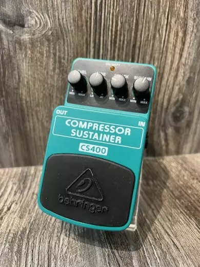 Behringer - CS400