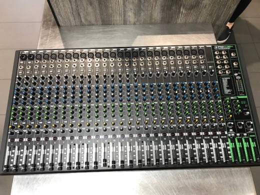Mackie - PROFX30 V3 - 30CH/4 Bus Pro Mixer w/ Effects and USB