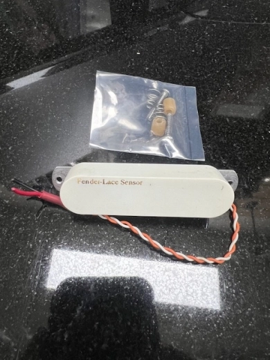 Fender Lace Sensor pickup Gold