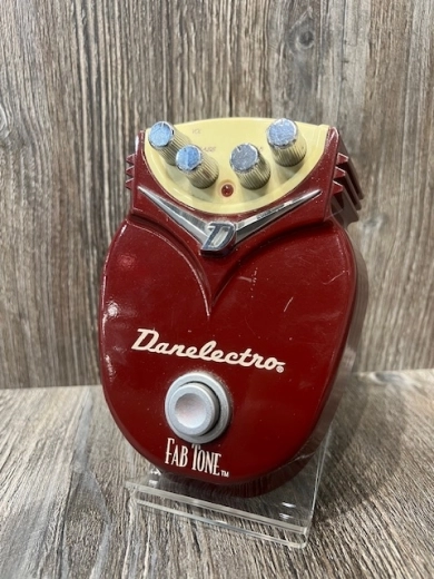 Danelectro - DD-1 - Fab Tone Distortion Pedal