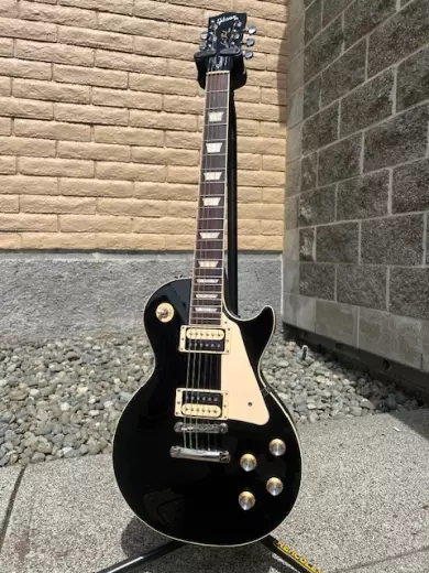 Gibson Les Paul Classic Ebony w/ case