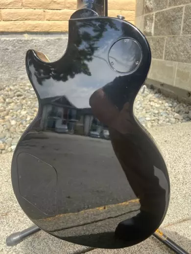 Gibson Les Paul Classic Ebony w/ case 3