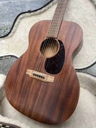 Martin Guitars - 000-15M 2