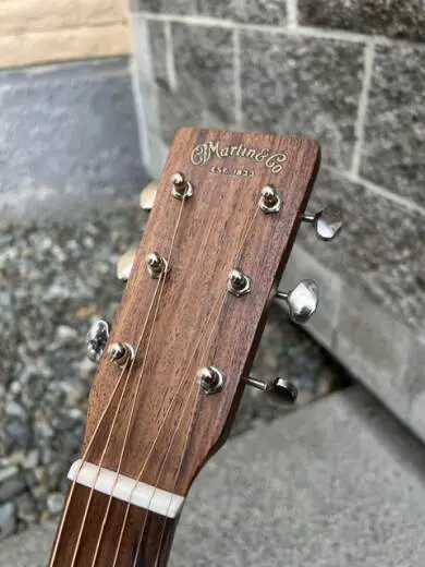 Martin Guitars - 000-15M 2