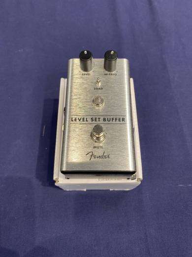 Fender Level Set Buffer Pedal | Long & McQuade