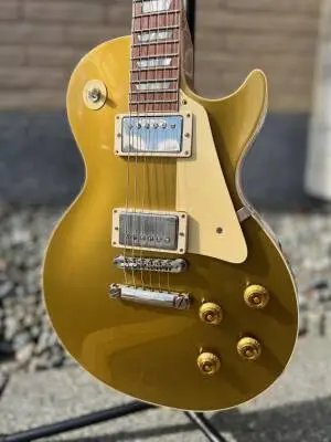 Gibson Custom Shop 1957 Reissue Les Paul Goldtop VOS w/ case 2
