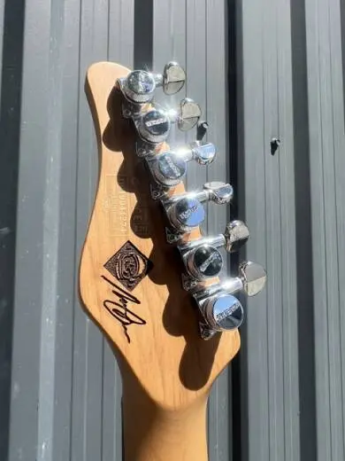 Schecter Nick Johnston Traditional SSS Atomic Coral 2