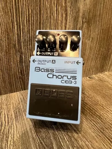 BOSS - CEB-3 - Bass Chorus