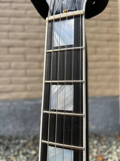 Gibson Les Paul Custom 70s Electric Guitar with Hardshell Case - Ebony 2
